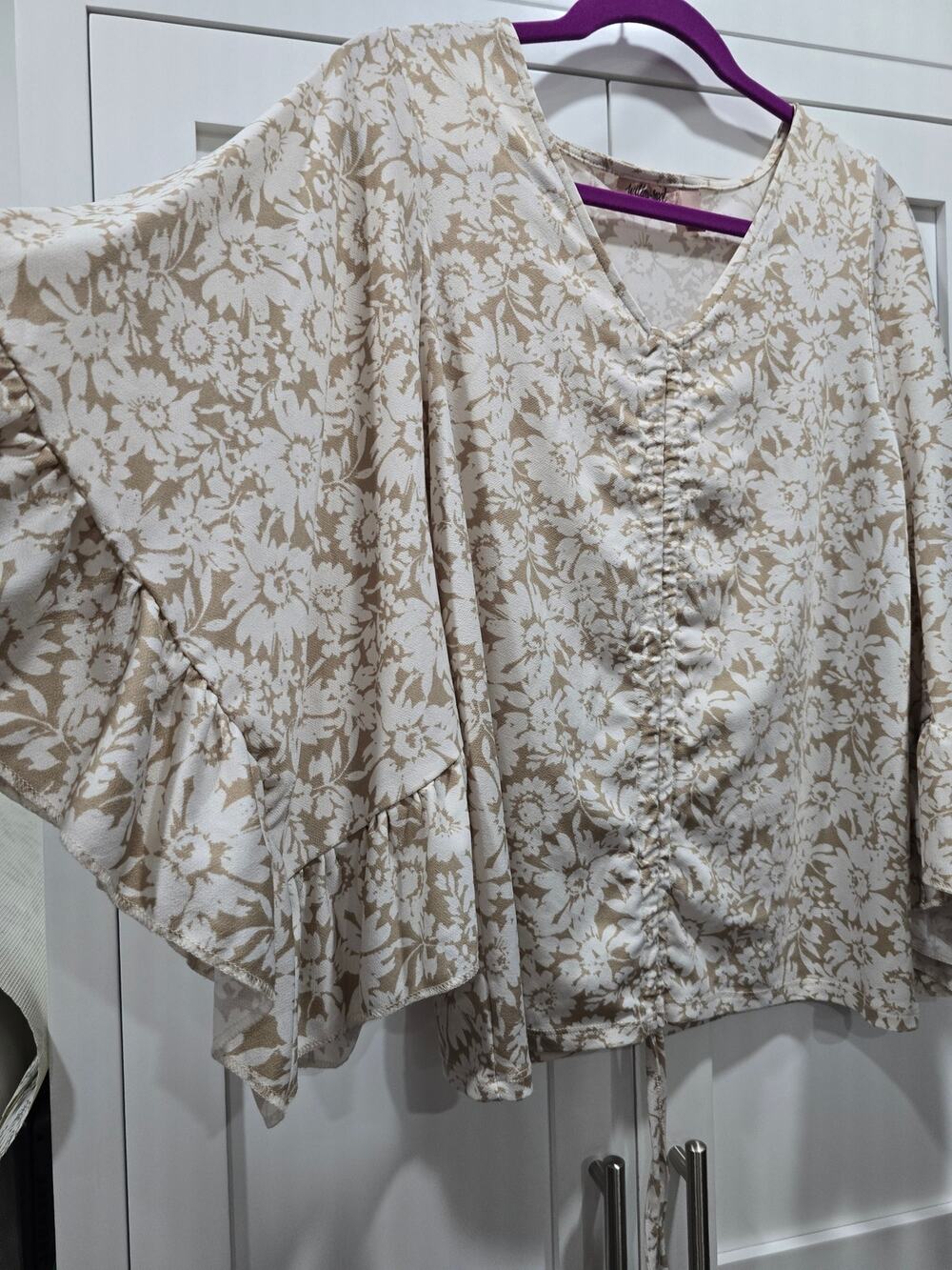 Willow & Root Floral Ruffle Sleeve Ruched Tie Front Boho Top M